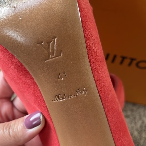 Louis Vuitton Red Suede Heels 41 - Picture 8 of 9